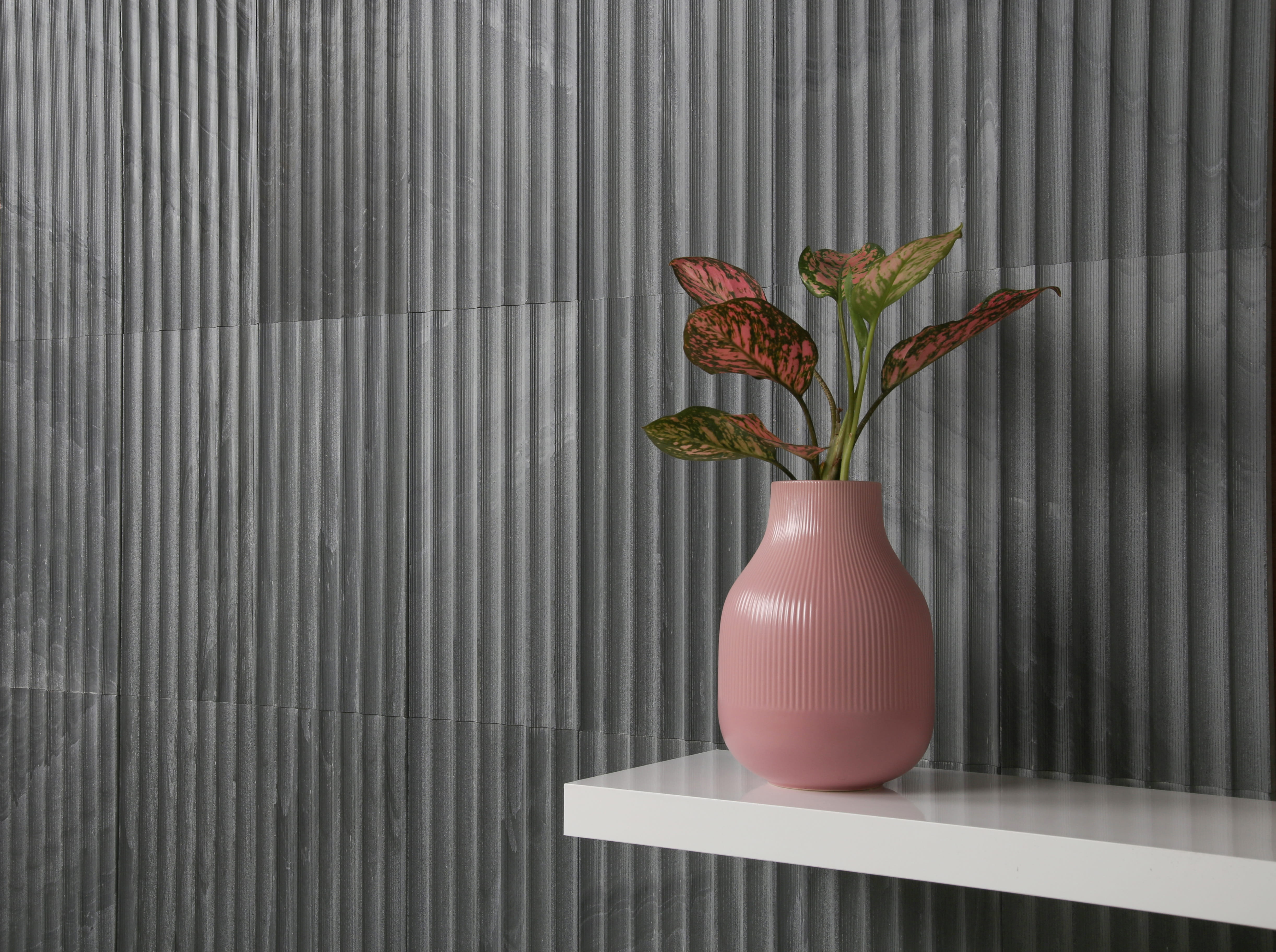 Contoura Sutra Black Textured