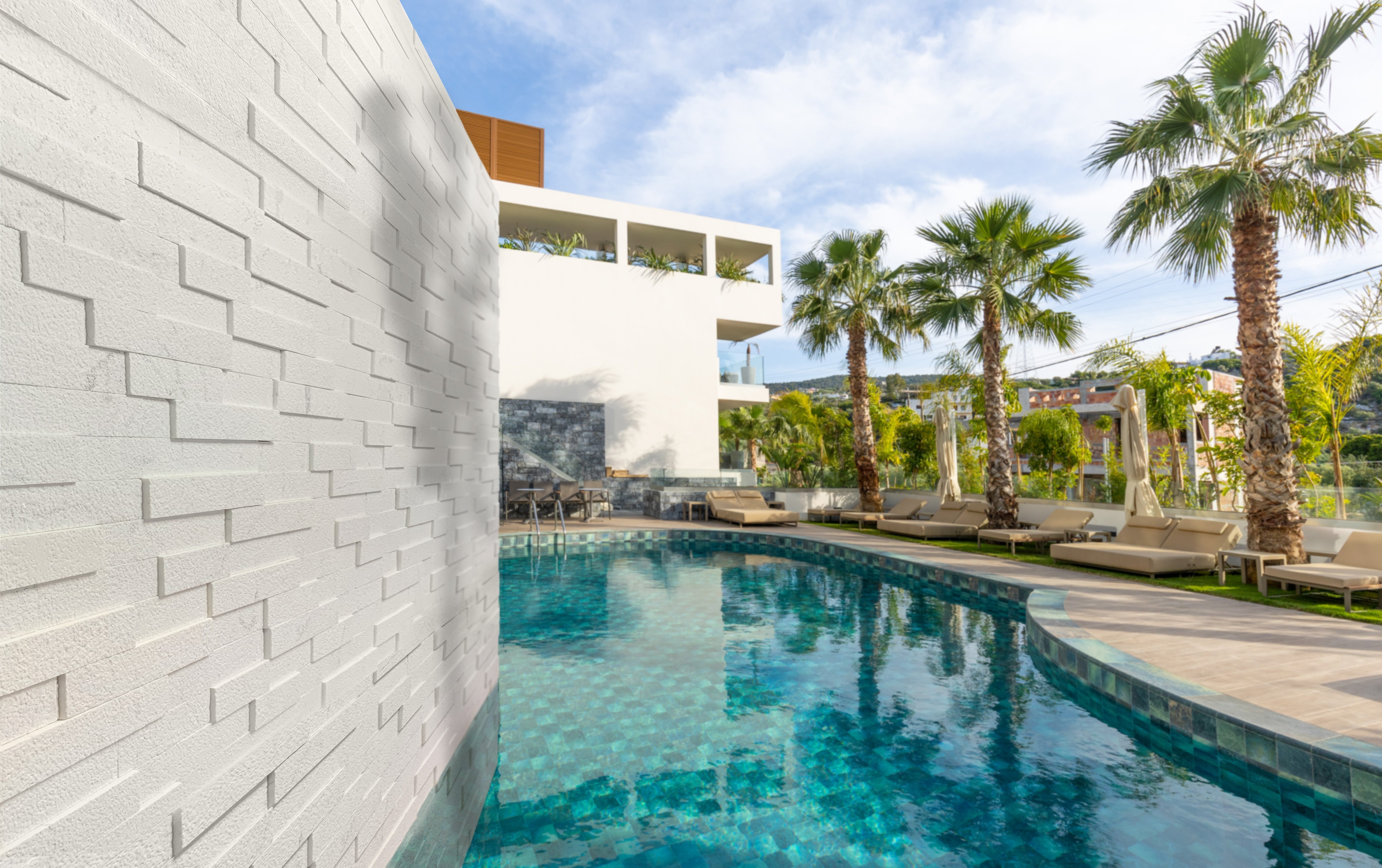 #Color_Alabaster / Bush Hammered