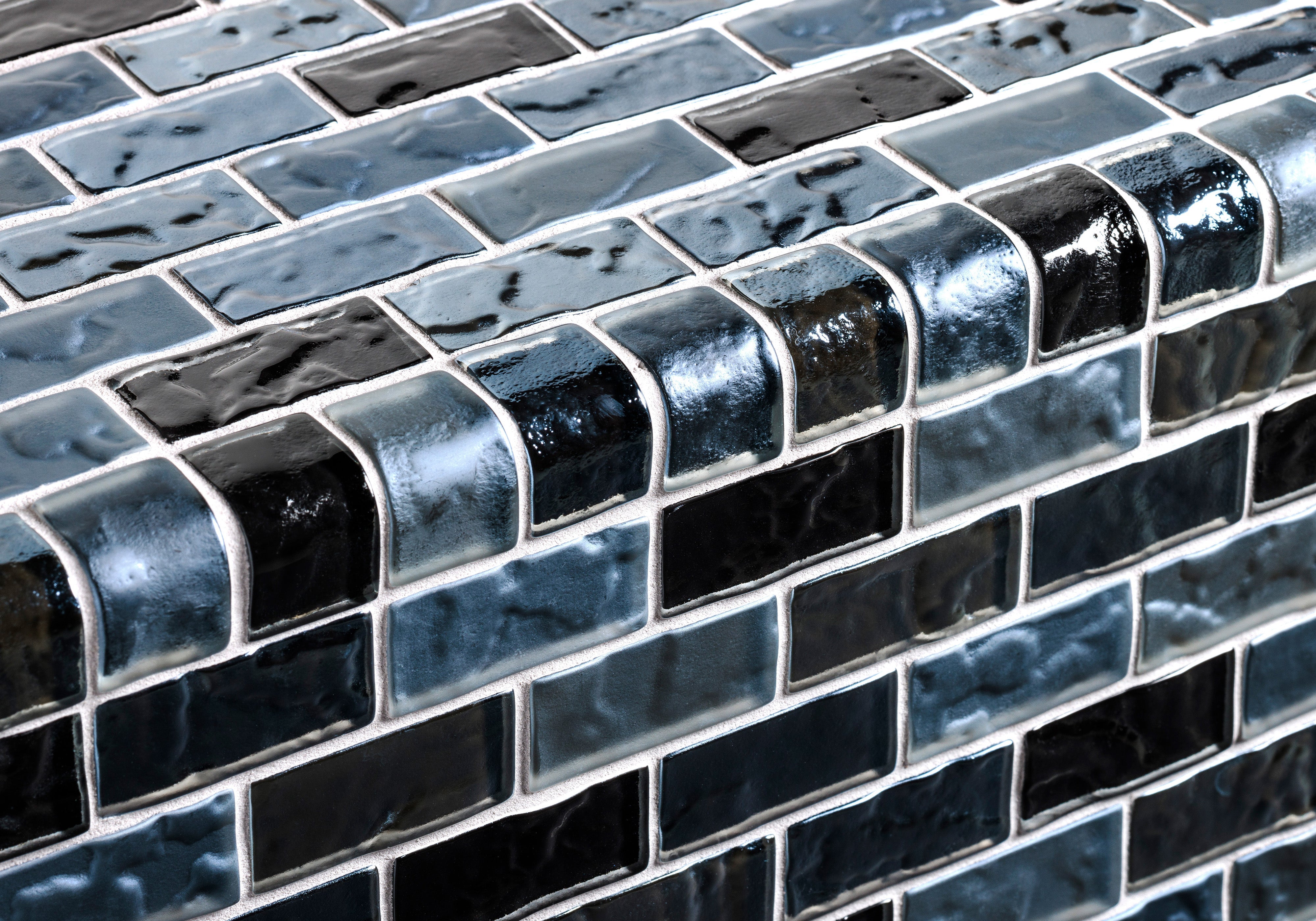 V Cap Strip Obsidian Shine Lava