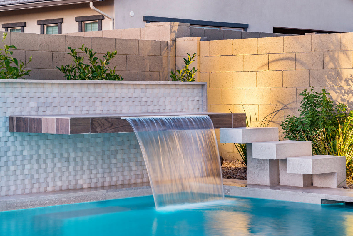 #Color_Crystal White