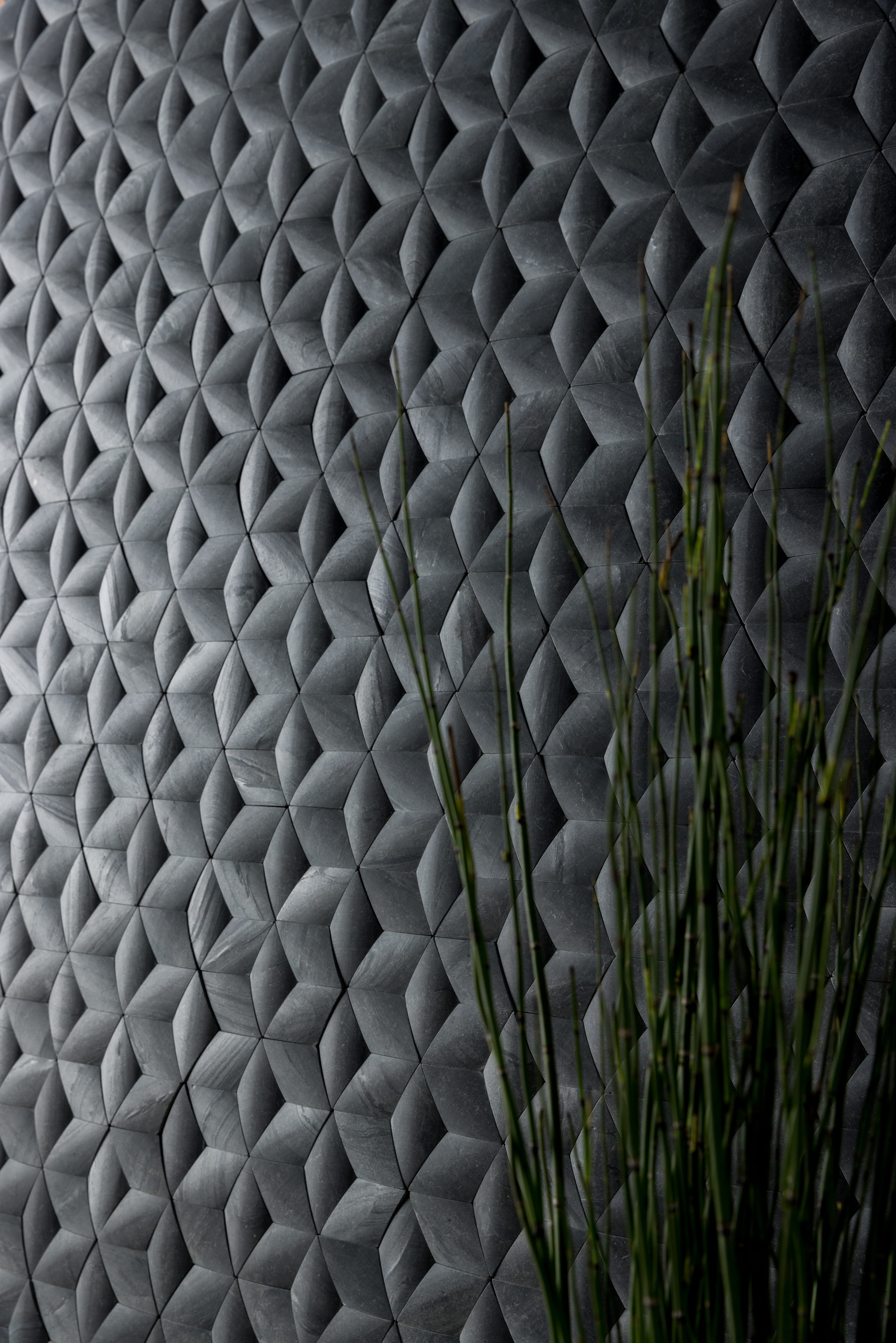 Paragon Hex Sutra Black Honed